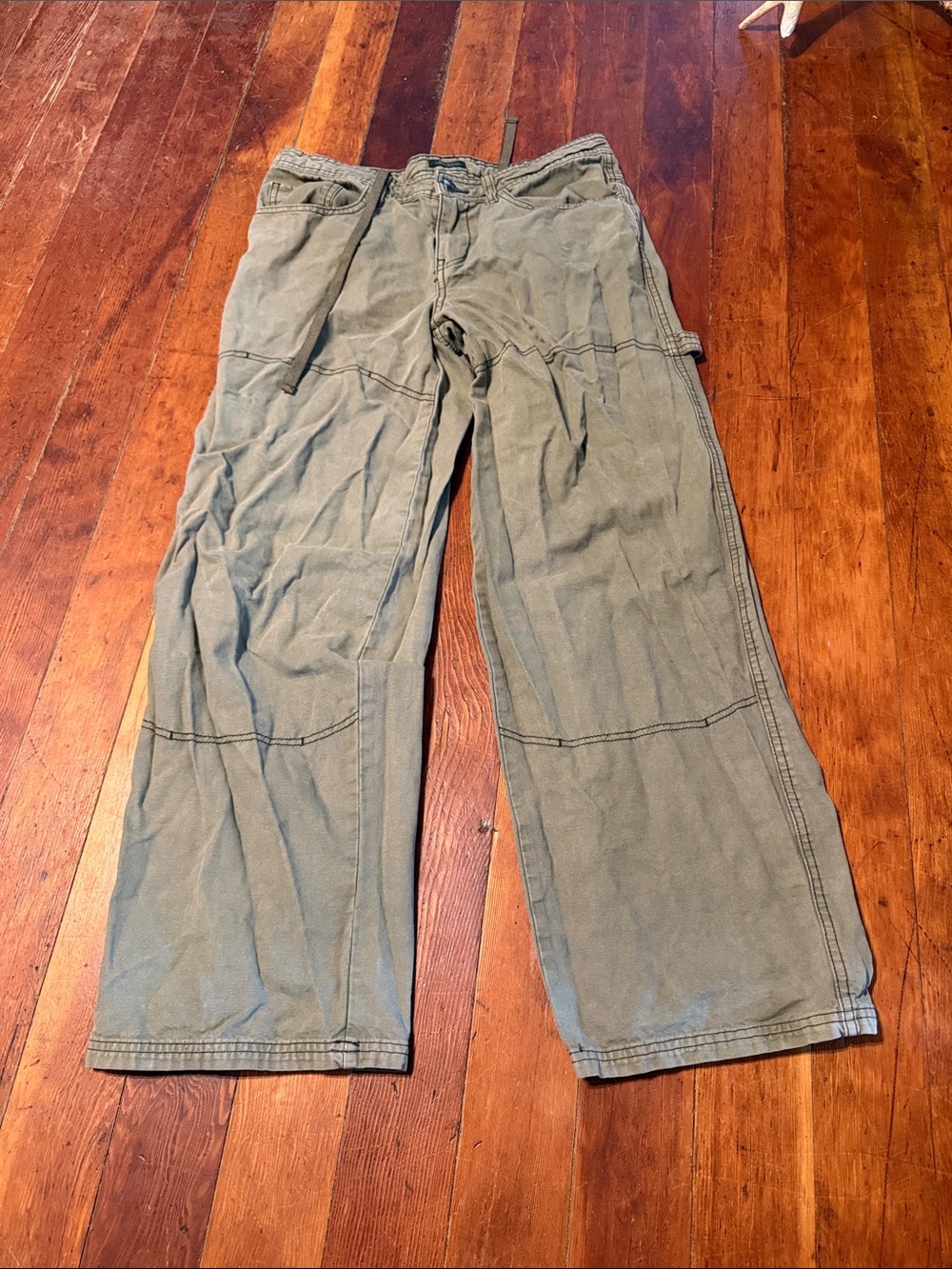 Women’s Olive Green carpenter barrel  Pants 6